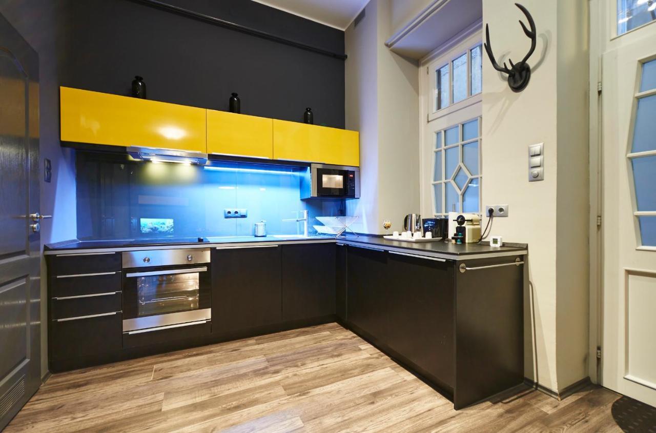 Central Location Yellow-Black Apartment Budapest Eksteriør billede